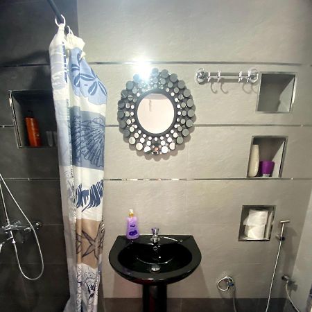 Sea Front 2 Bedrooms Apartment Flic-en-Flacq المظهر الخارجي الصورة